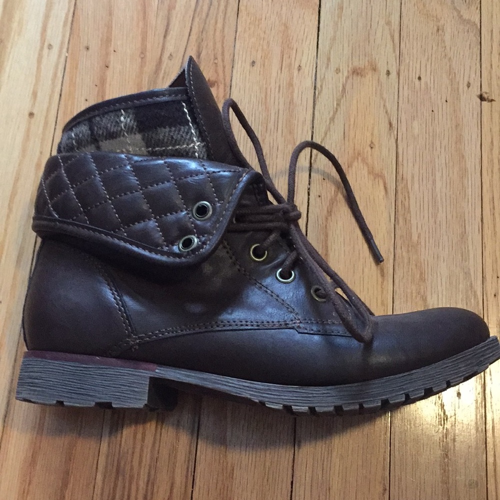 Lace up boots